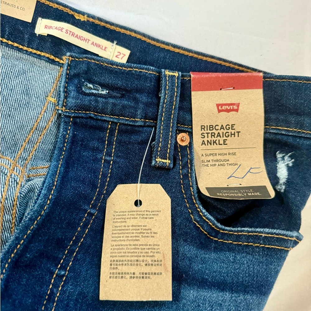 New Women’s Levis Strauss High Rise Stretch Ankle Jeans size 27/27.